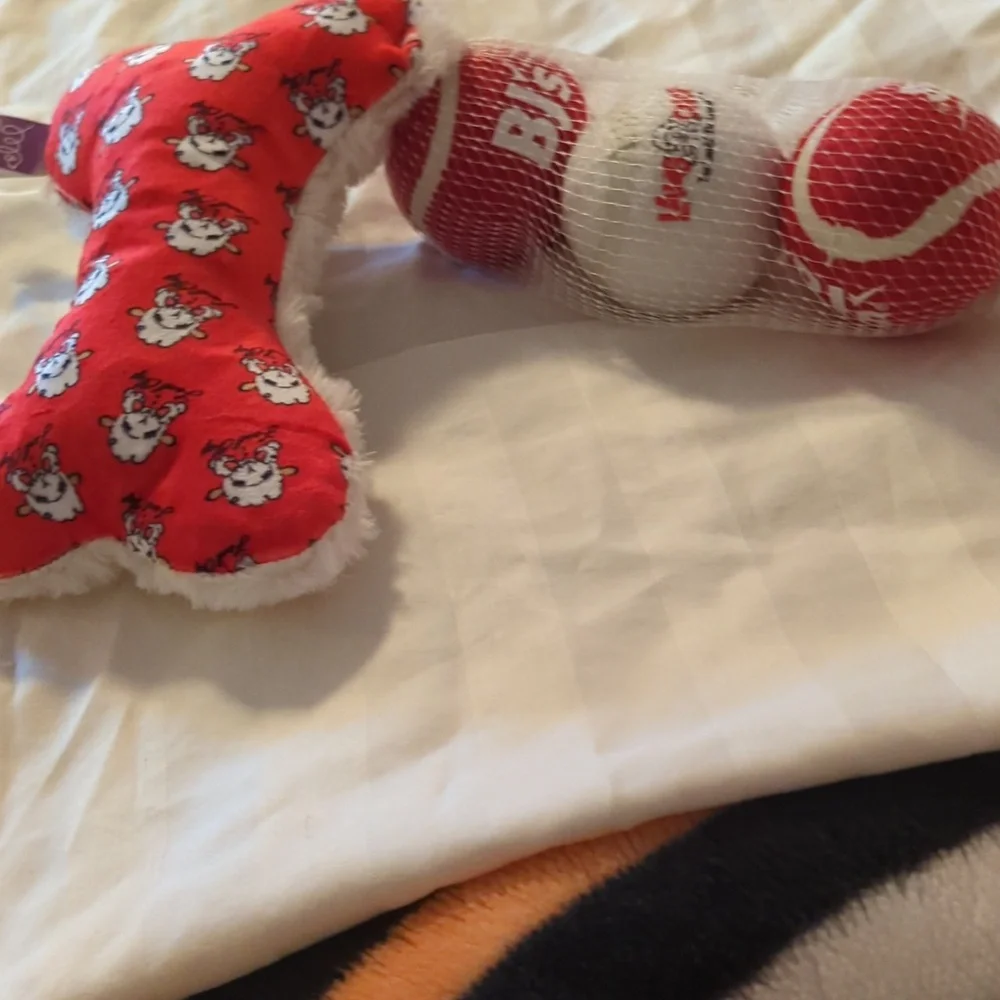 Lamb Chop 3Tennis Balls ,& ClothBone Sale